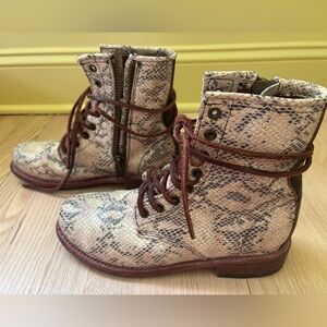 Freebird Manchester Boots- Multi Snake Color, size 8